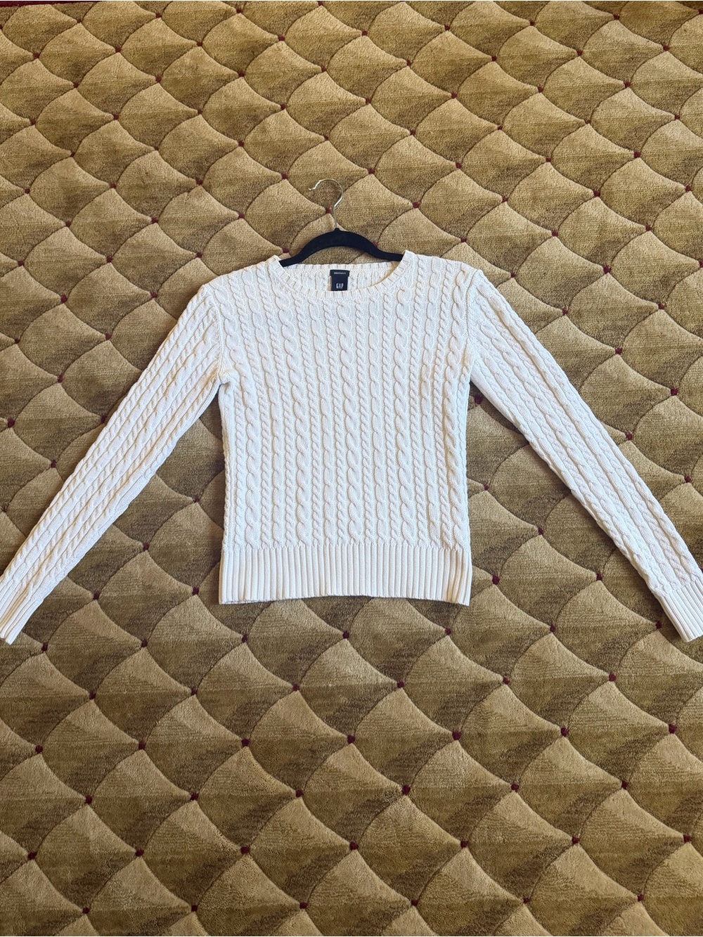 GAP Women's Cable Knit Crewneck Sweater in Off-White